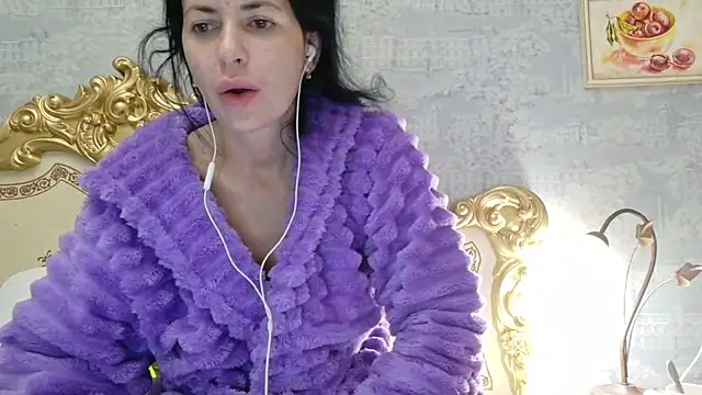 Snapshot of StunnigArt chatting on 04.29.26 StunnigArt online show from 04.29.26