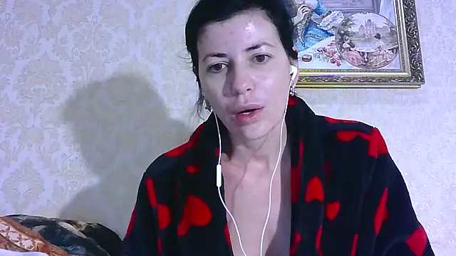 Snapshot of StunnigArt chatting on 05.14.26 StunnigArt online show from 05.14.26