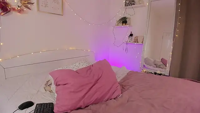 Anna Sinner online show from 03.31.26