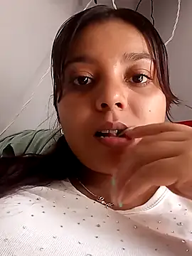 stefanie010 online show from 01.22.25