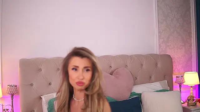 EnjoyableEmma online show from 01.30.25