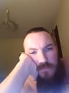 Snapshot of Klinsch chatting on 02.24.26 Klinsch online show from 02.24.26