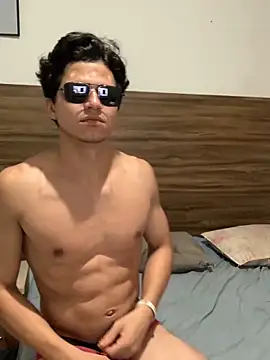 pedrovkr3 online show from 12.05.24