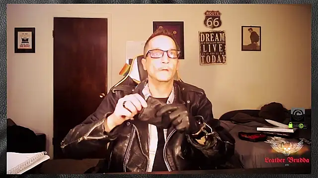LeatherBrudda69 online show from 01.08.26