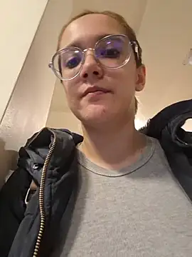 Snapshot of NaomiShimizu chatting on 02.01.26 NaomiShimizu online show from 02.01.26