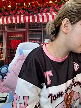 Snapshot of NaomiShimizu chatting on 02.27.26 NaomiShimizu online show from 02.27.26