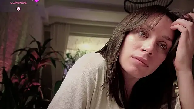 moon deity  online show from 12.10.24