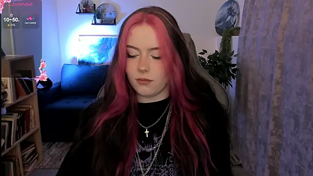 CoralineKeyns online show from 05.13.26
