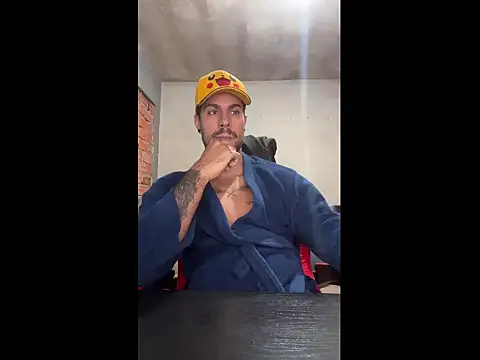 Snapshot of izaque_monteiro_ chatting on 05.31.26 izaque monteiro online show from 05.31.26