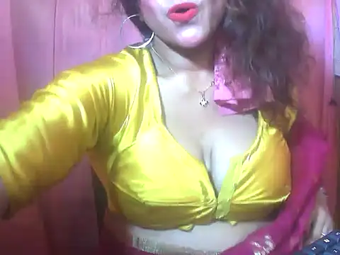 Snapshot of sexy_baby_kolkata chatting on 04.26.26 sexy baby kolkata online show from 04.26.26