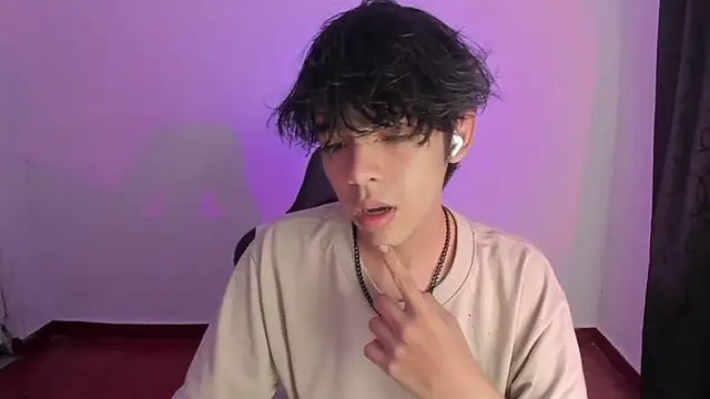 Snapshot of Alan26_ chatting on 01.10.25 Alan26 online show from 01.10.25