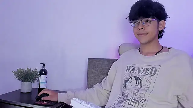 Snapshot of Alan26_ chatting on 03.10.25 Alan26 online show from 03.10.25