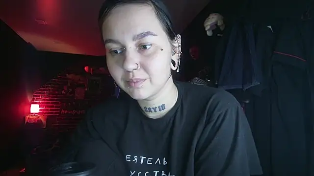 Snapshot of MoorderxDoll chatting on 12.06.24 MoorderxDoll online show from 12.06.24