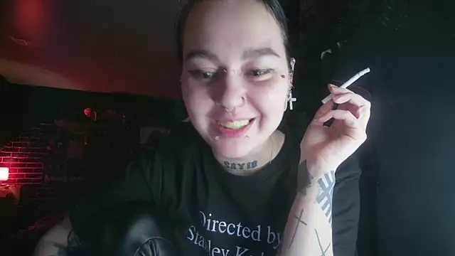 Snapshot of MoorderxDoll chatting on 02.09.25 MoorderxDoll online show from 02.09.25