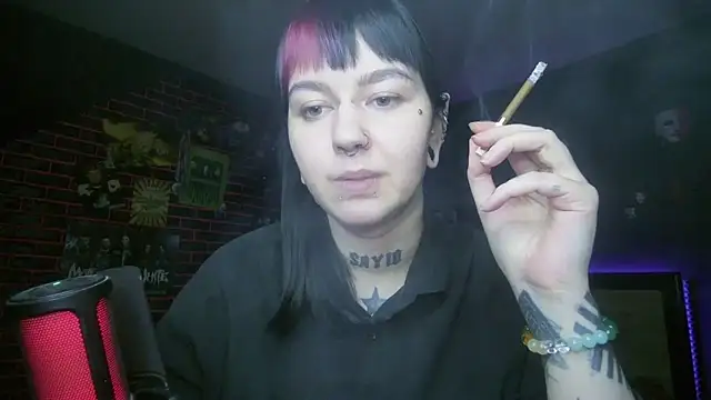 MoorderxDoll online show from 03.04.26