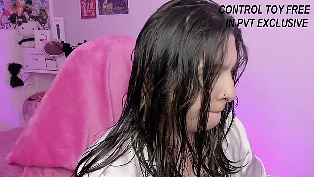 Sachi Meow online show from 10.29.25