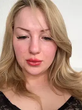 Snapshot of shymasha chatting on 04.01.26 shymasha online show from 04.01.26