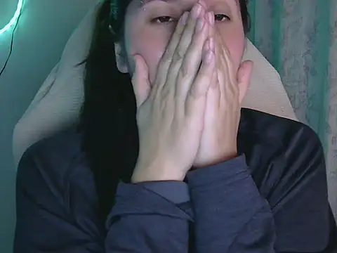 Snapshot of has_Zky chatting on 02.05.26 has Zky online show from 02.05.26