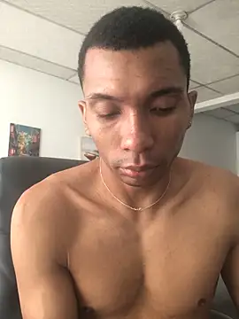 Aaronblack1  online show from 05.10.26