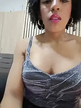 Issa Km  online show from 07.22.26