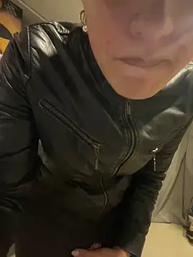 aangie  uwu online show from 12.03.24