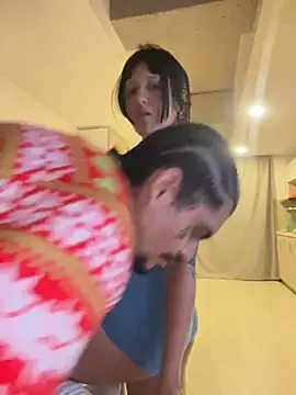 aangie  uwu online show from 12.26.24