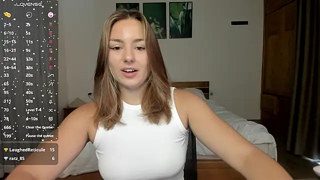 Snapshot of ThreeshaWhite chatting on 03.22.26 ThreeshaWhite online show from 03.22.26
