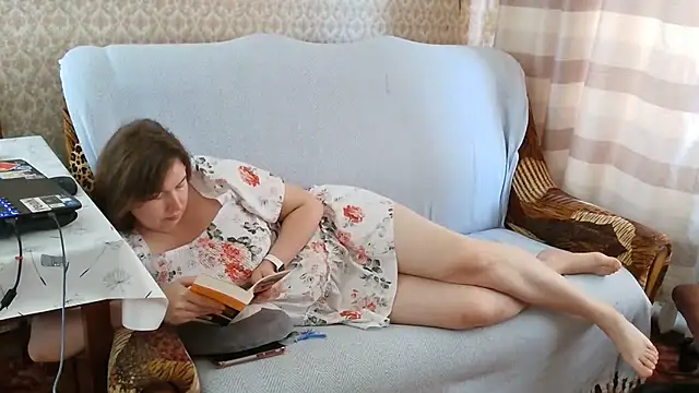Snapshot of franceska_blue chatting on 07.20.26 franceska blue online show from 07.20.26