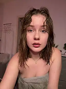 MaribelRiver online show from 02.20.25