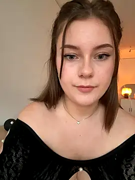 MaribelRiver online show from 11.16.25