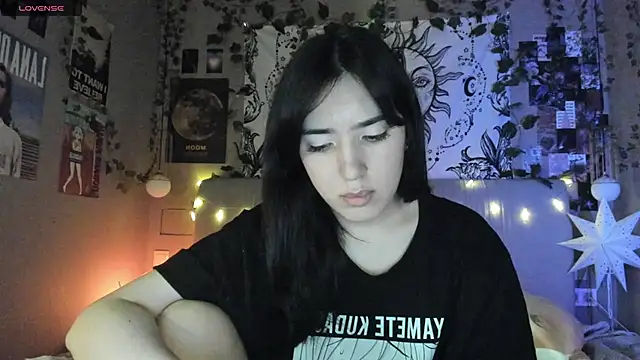 Snapshot of Anisawithlove chatting on 02.09.25 Anisawithlove online show from 02.09.25