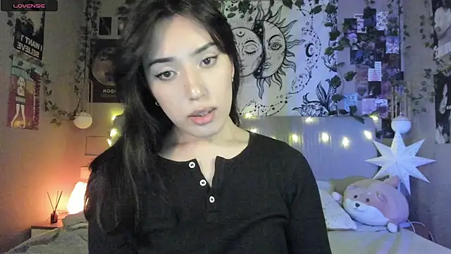 Snapshot of Anisawithlove chatting on 03.08.25 Anisawithlove online show from 03.08.25
