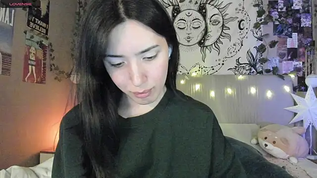 Snapshot of Anisawithlove chatting on 03.18.25 Anisawithlove online show from 03.18.25