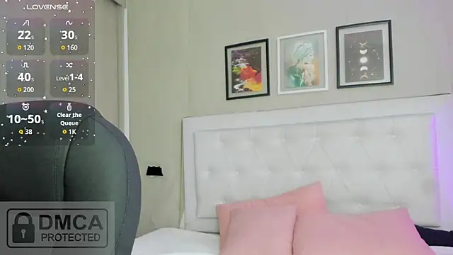 emma  smith1 online show from 03.18.26