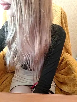 Elza kom online show from 03.16.26