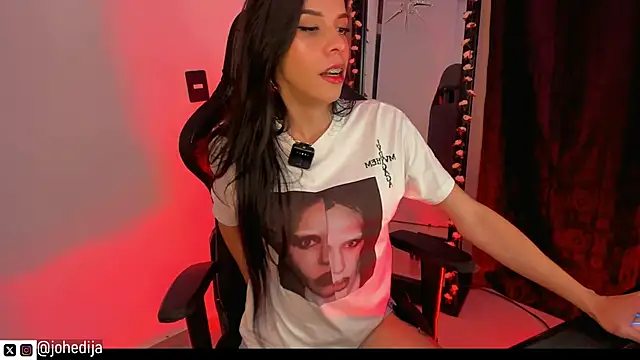 Snapshot of johedija chatting on 03.02.26 johedija online show from 03.02.26