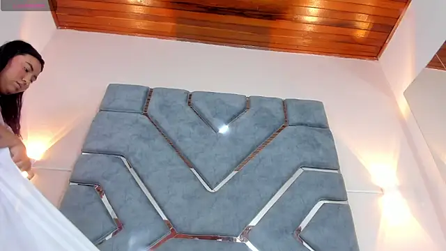 LucciaPorter online show from 02.14.26