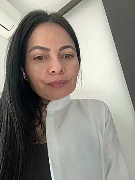 Snapshot of Janna099 chatting on 02.19.25 Janna099 online show from 02.19.25