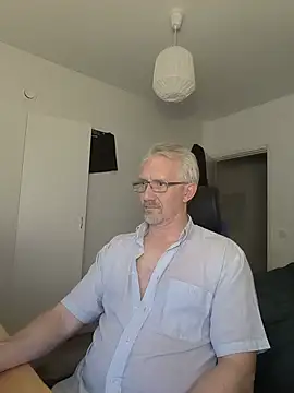 Snapshot of tom-swede chatting on 06.06.26 tom-swede online show from 06.06.26