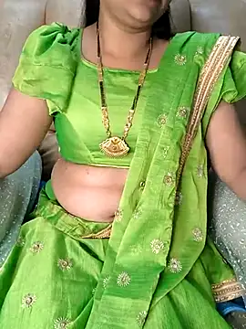Snapshot of Traditional_Housewife_ chatting on 02.22.25 Traditional Housewife  online show from 02.22.25
