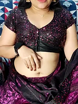 Snapshot of Traditional_Housewife_ chatting on 09.29.25 Traditional Housewife  online show from 09.29.25