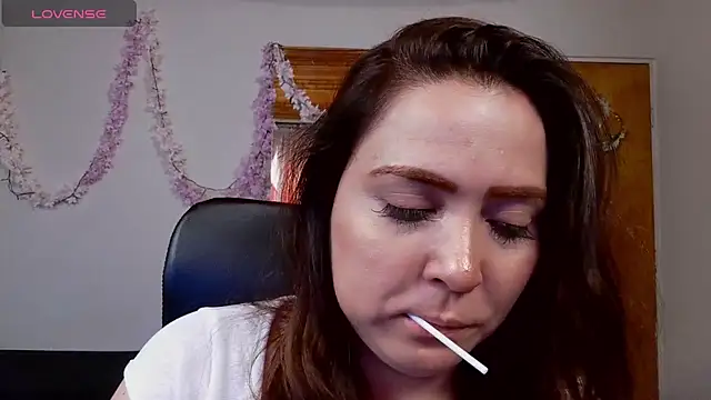 Snapshot of Sahory__ chatting on 02.05.25 Sahory online show from 02.05.25