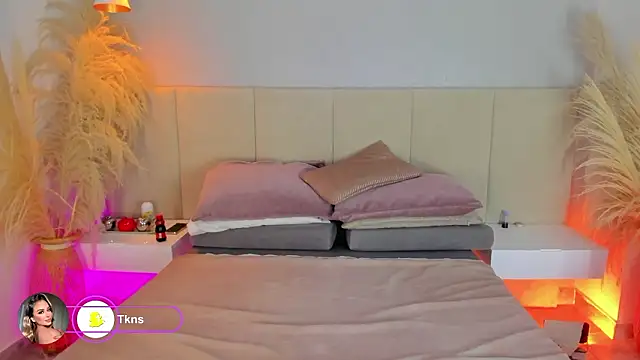 Snapshot of sofia_pamela chatting on 01.31.26 sofia pamela online show from 01.31.26