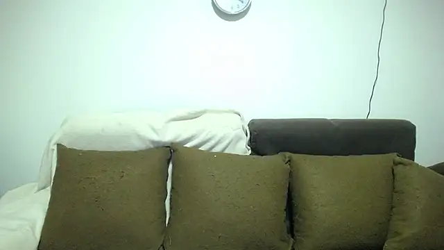 sara winehouse1 online show from 02.14.25