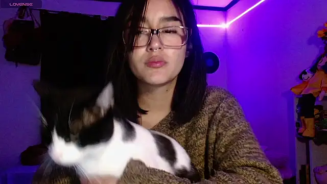 Snapshot of ludo_kitty chatting on 07.23.26 ludo kitty online show from 07.23.26