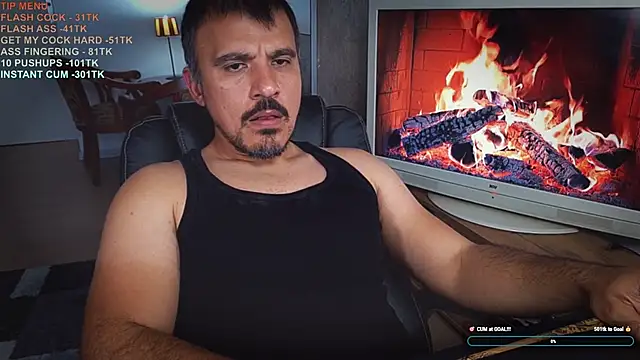 Snapshot of officeman7 chatting on 11.10.25 officeman7 online show from 11.10.25