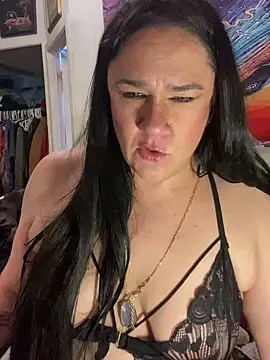 Snapshot of sexyasscougar chatting on 02.18.25 sexyasscougar online show from 02.18.25