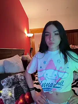 Snapshot of ShannonShanny chatting on 12.08.24 ShannonShanny online show from 12.08.24