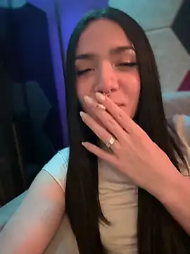 Snapshot of ShannonShanny chatting on 03.19.25 ShannonShanny online show from 03.19.25