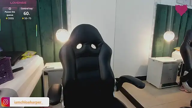 ChloeHarper  online show from 09.13.25